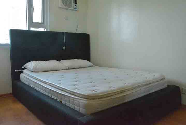 2BR Condo for Rent in Trion Tower, BGC, Taguig